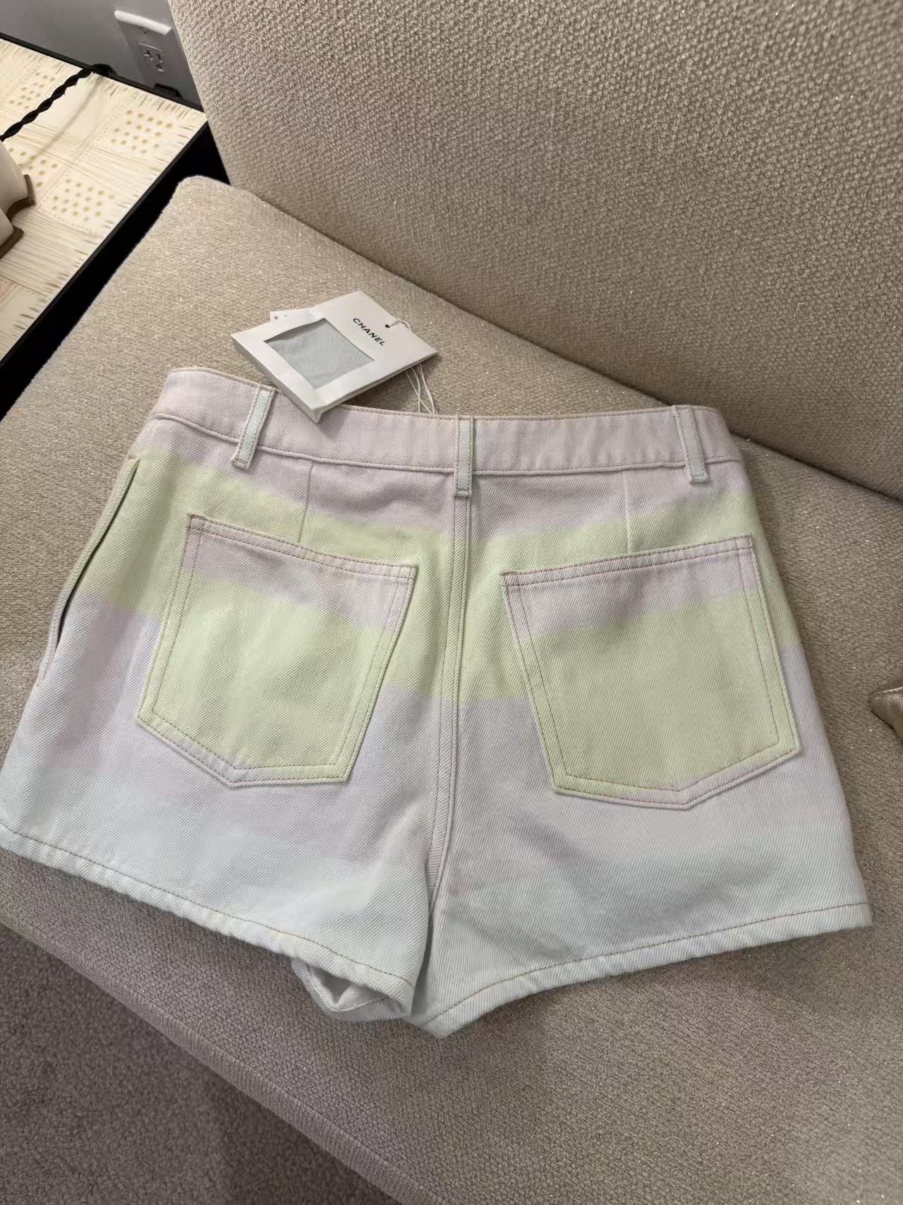 Chanel Shorts 36