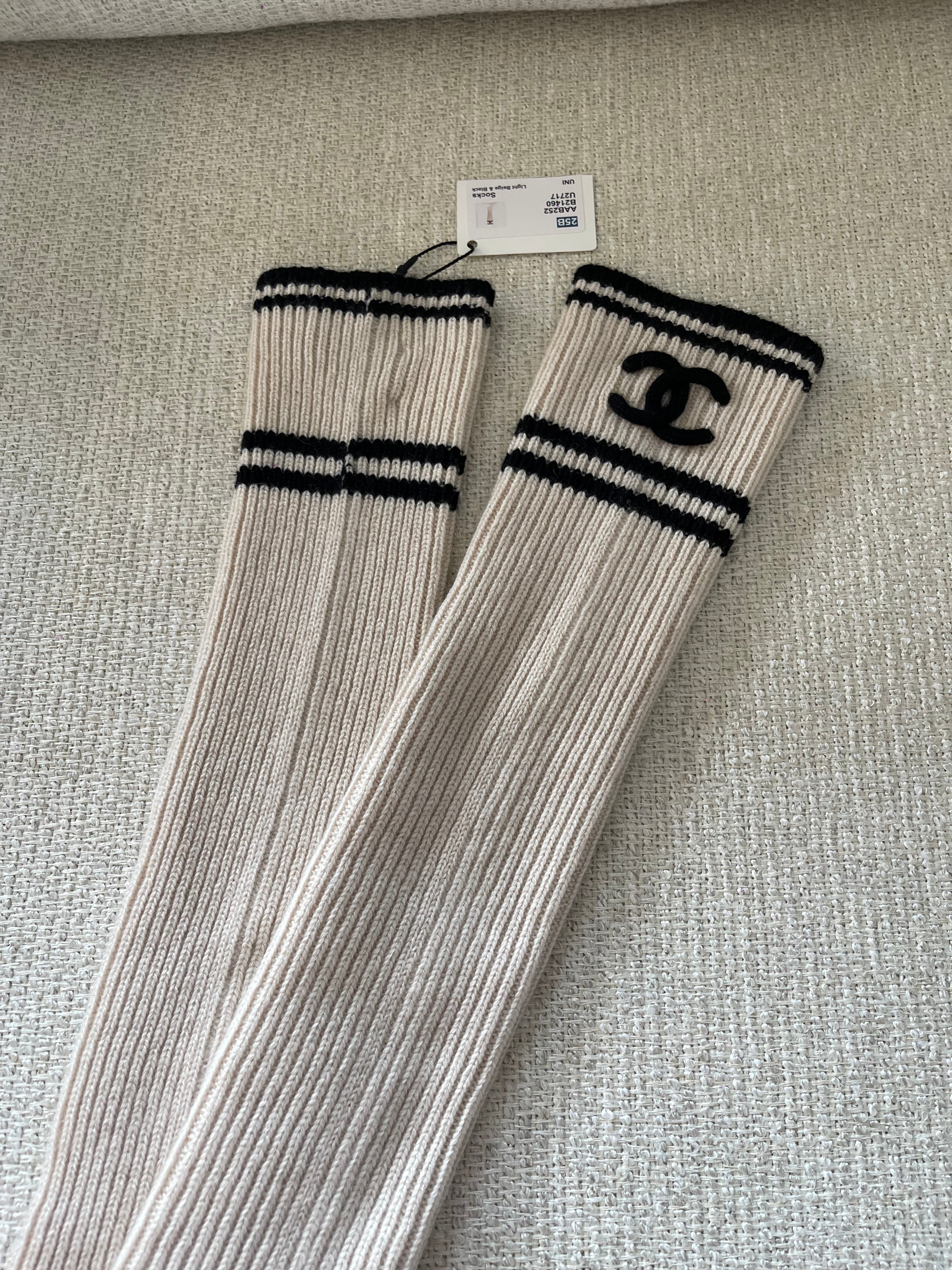 Chanel 25B socks