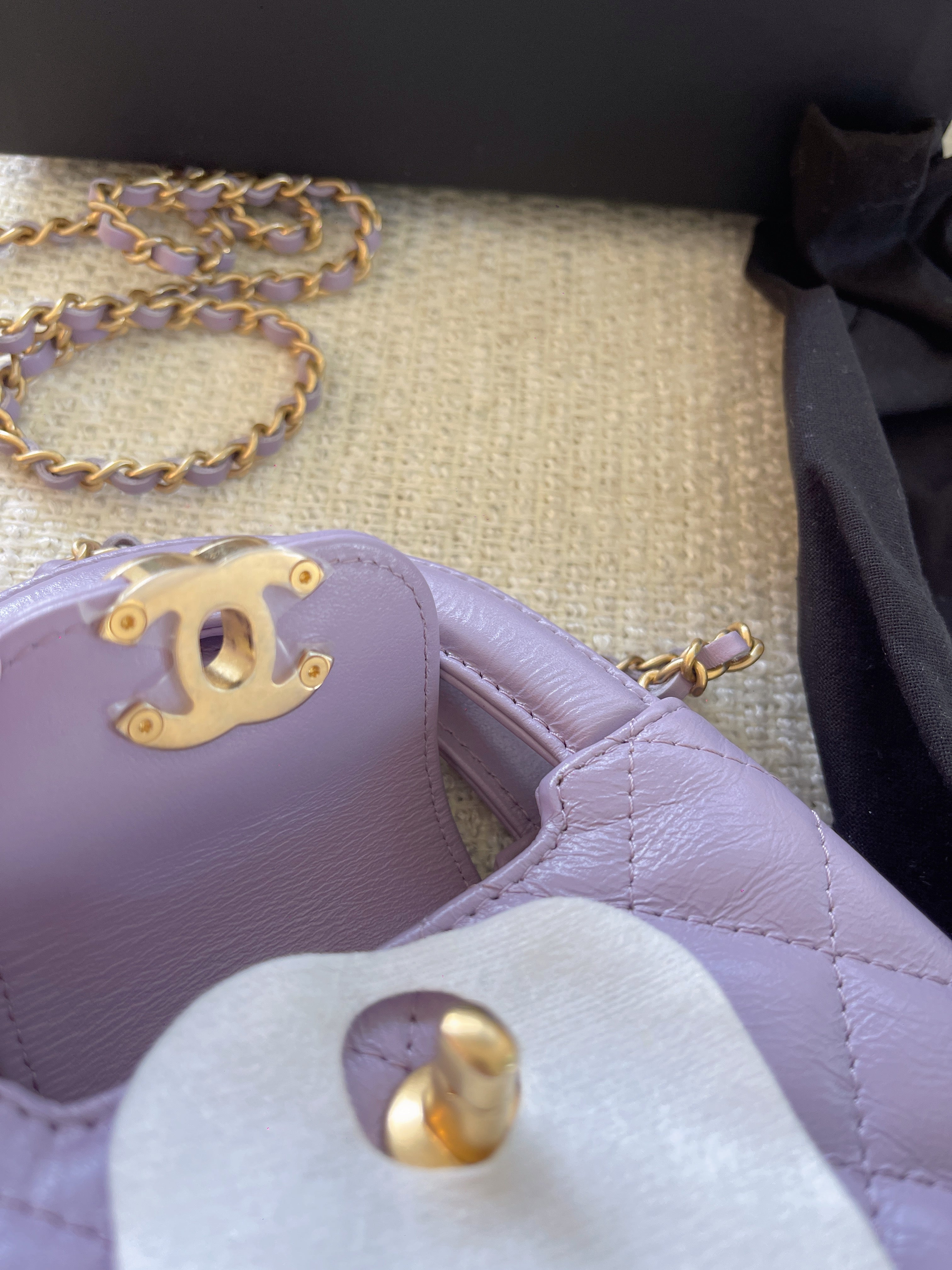 Chanel Kelly nano mini