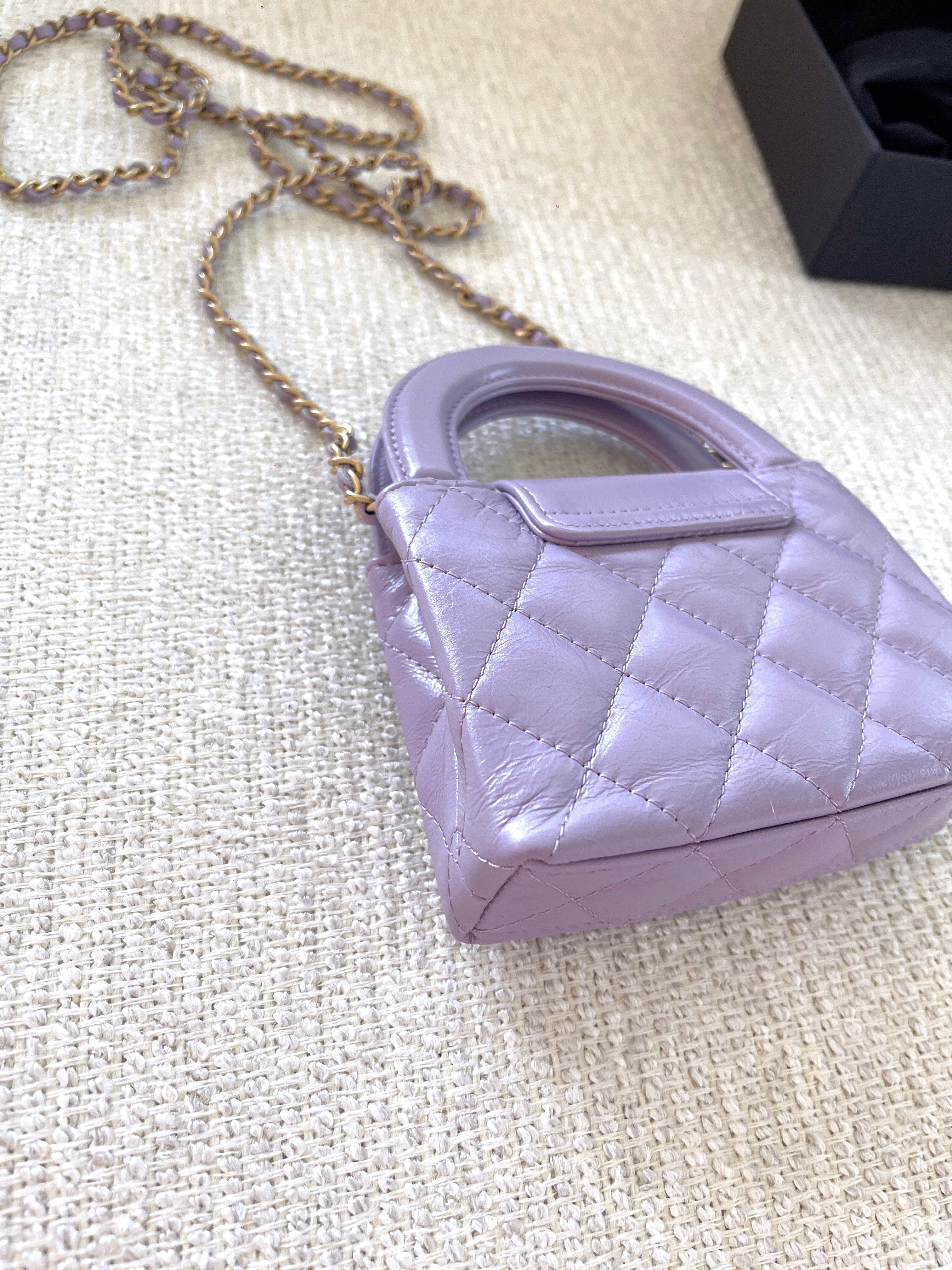 Chanel Kelly nano mini