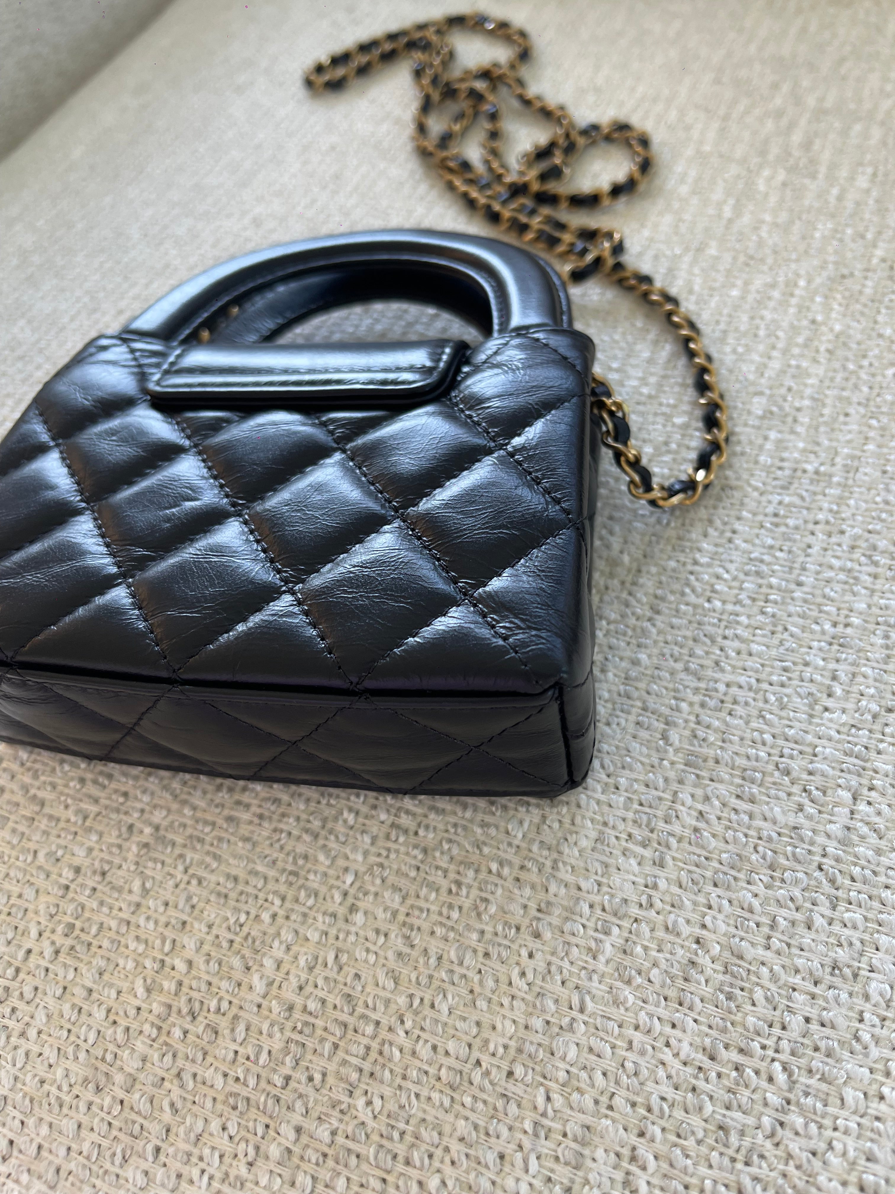 Chanel Kelly nano mini