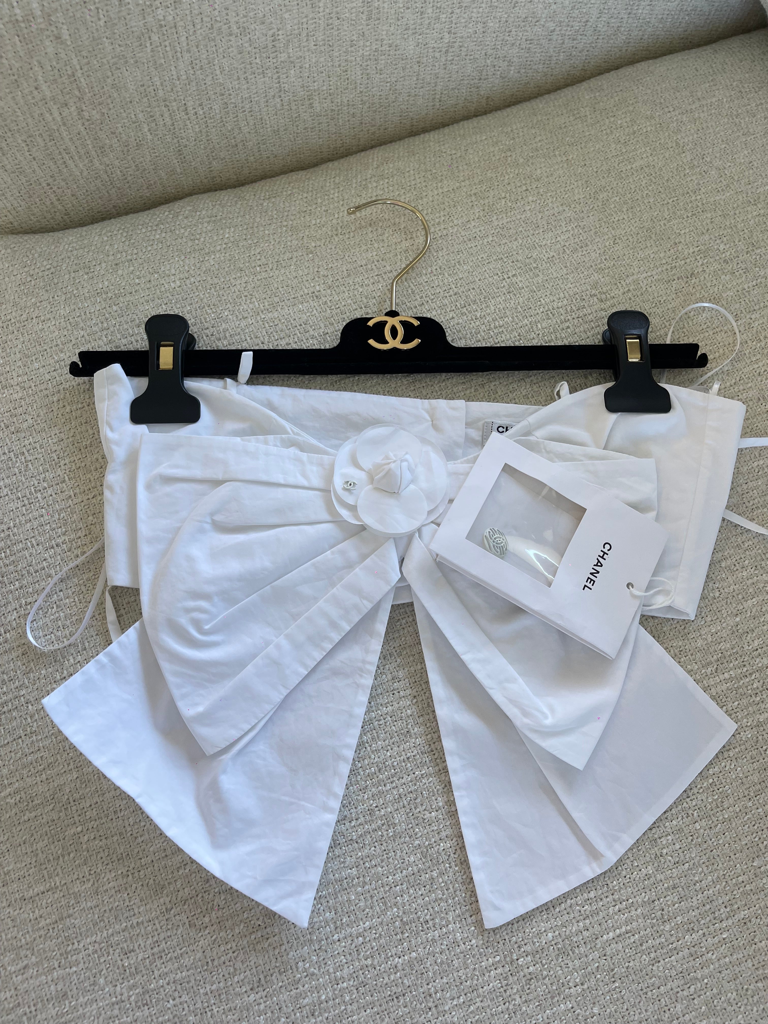 Chanel crop top 34