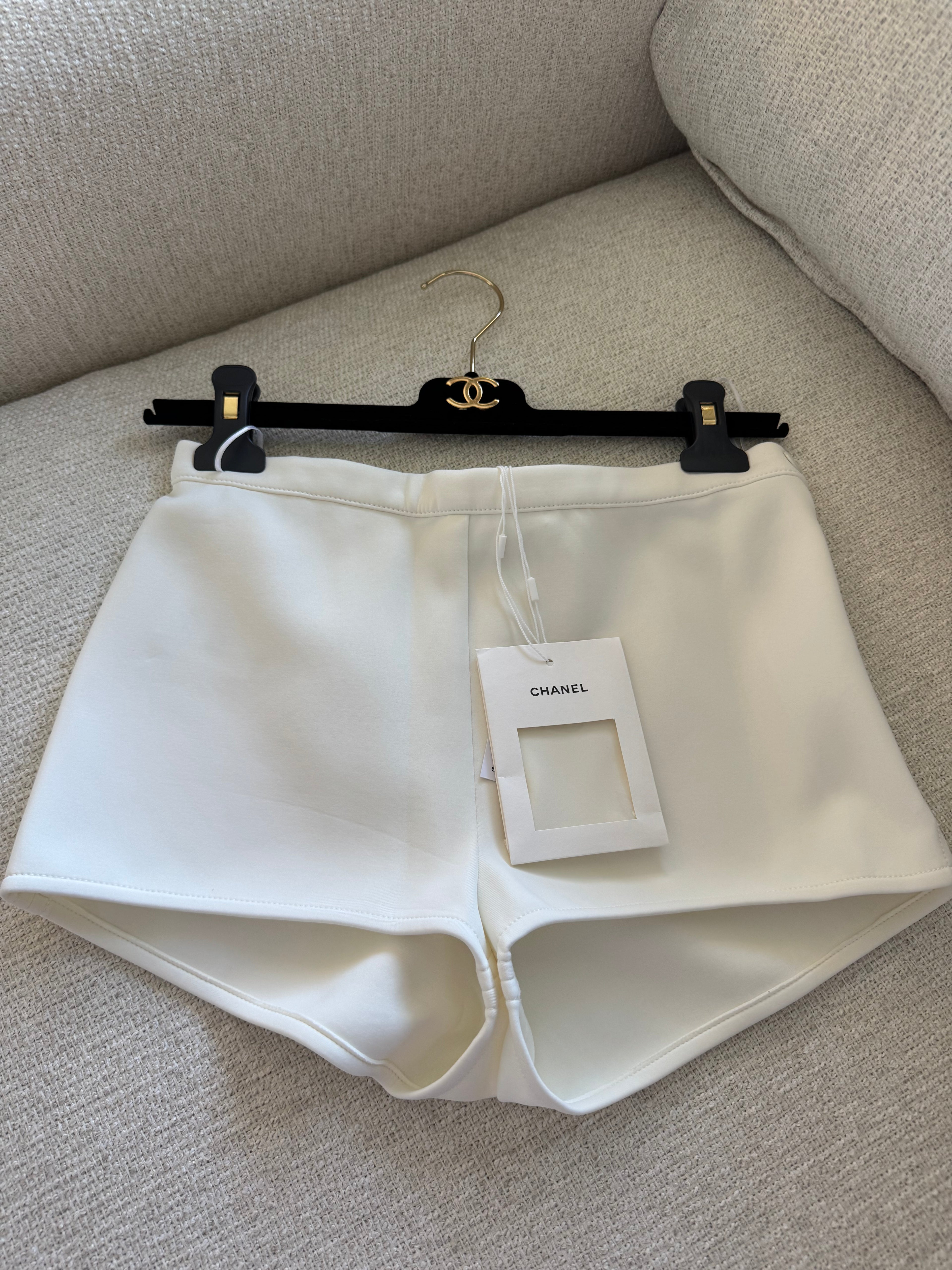 Chanel shorts 36