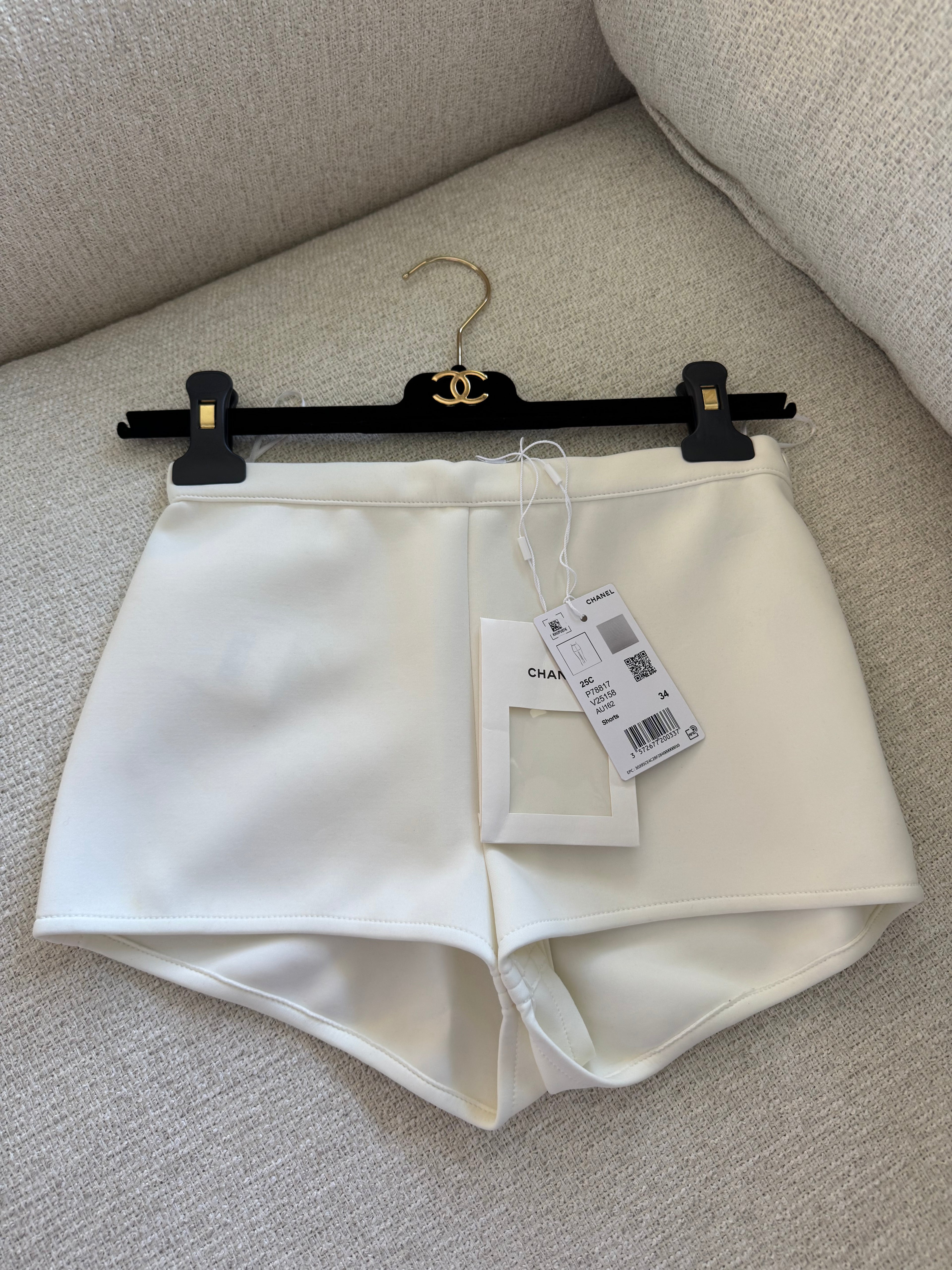 Chanel shorts 34