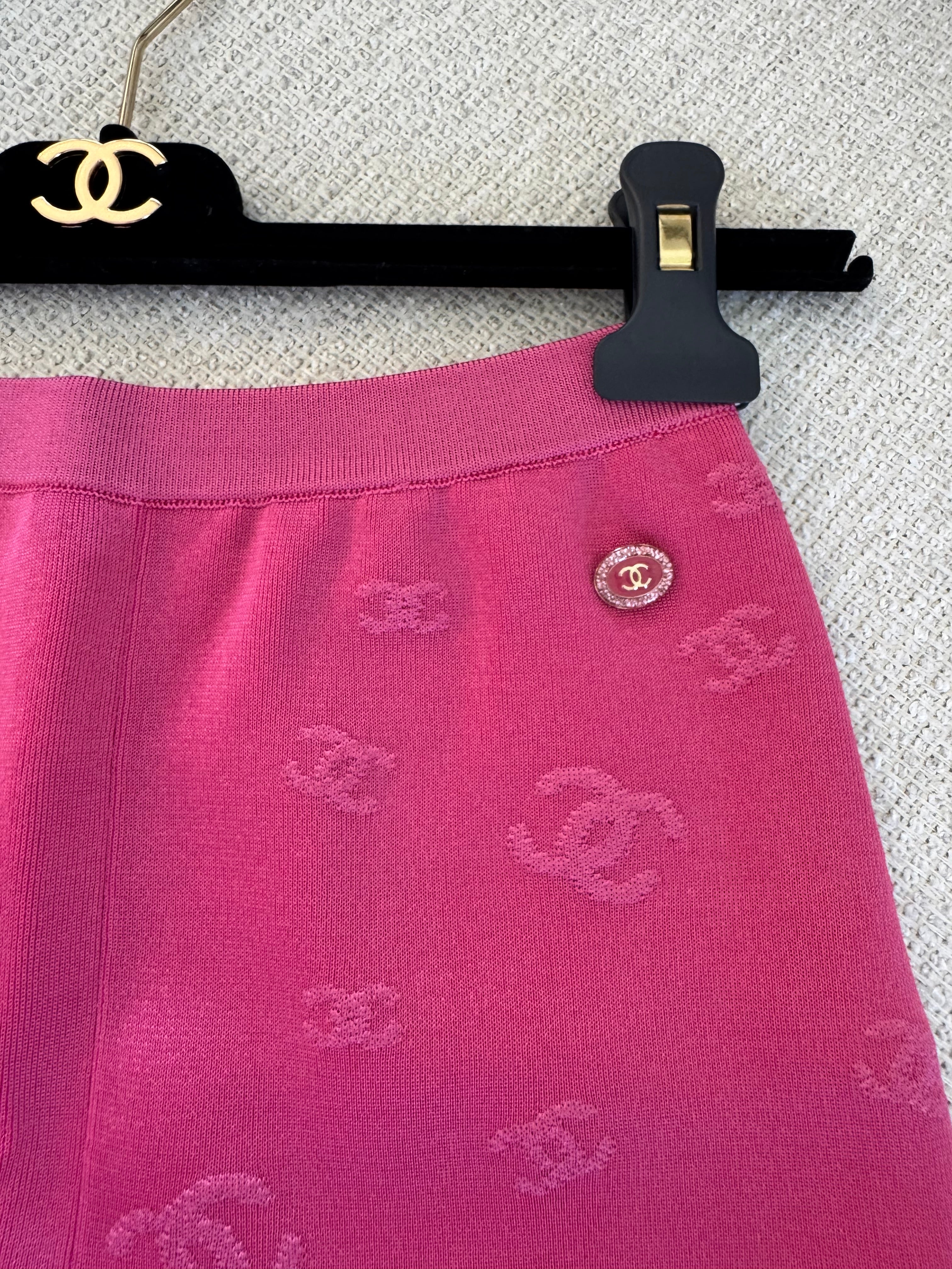 Chanel shorts 36
