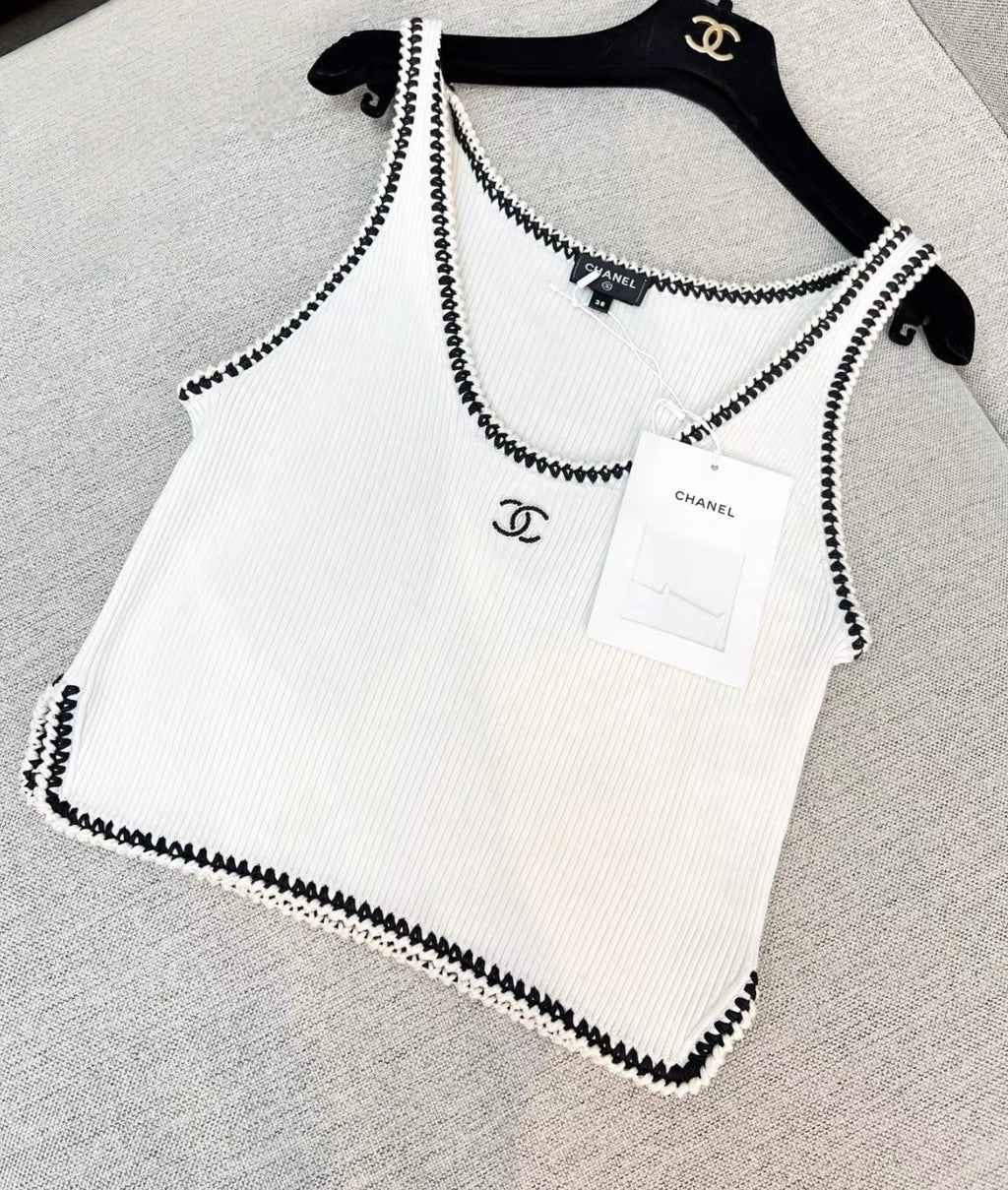 Chanel top 38